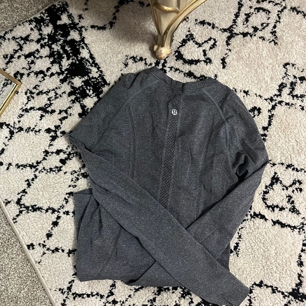 Lululemon long sleeve